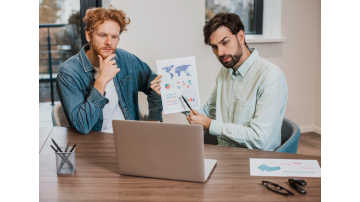 Long Tail Pro срещу Ahrefs (2025): Защо LTP беше спрян